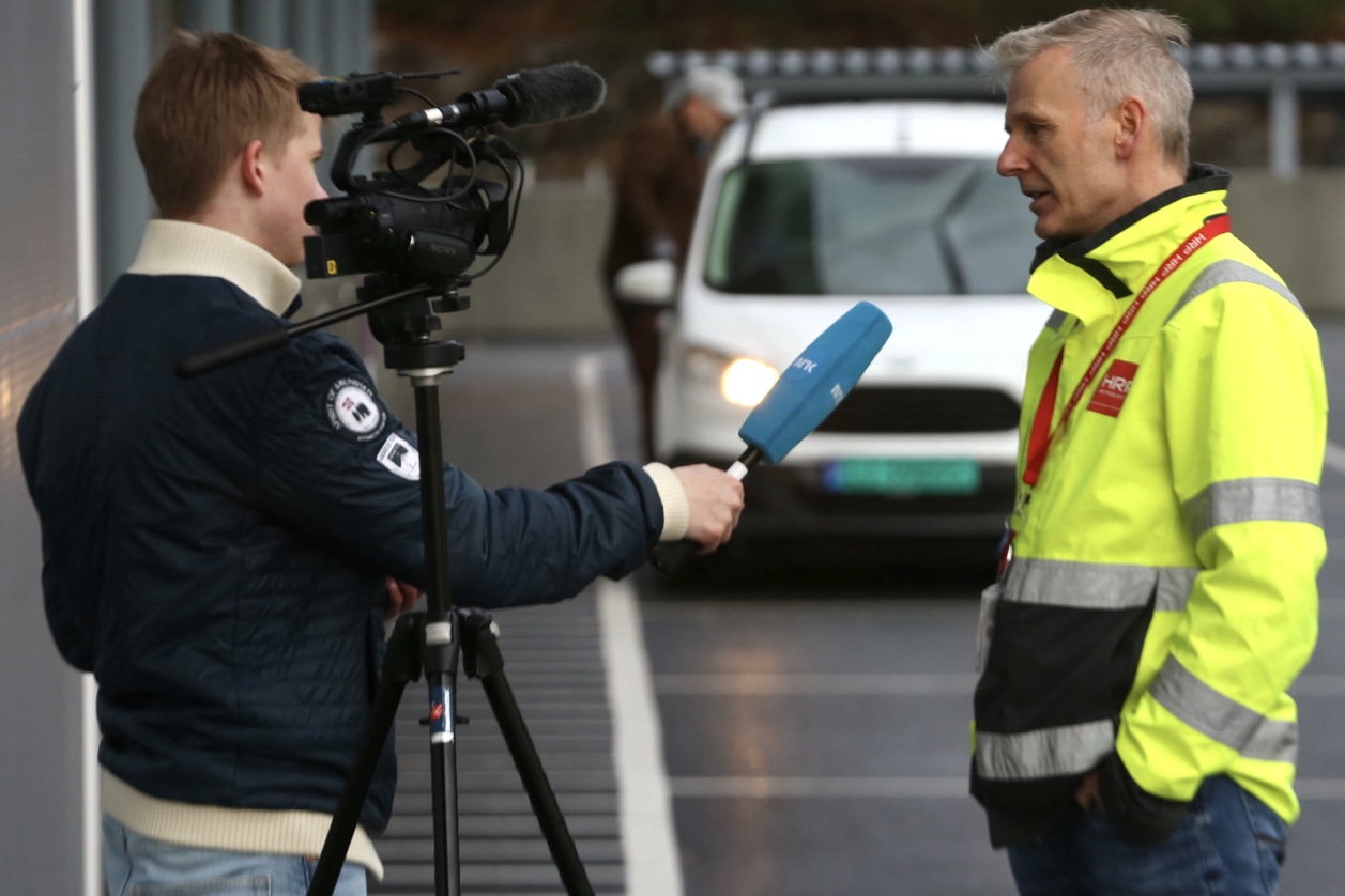 NRK i samtale med HRP om nyåpnete Rødmyr Gjenvinningsstasjon